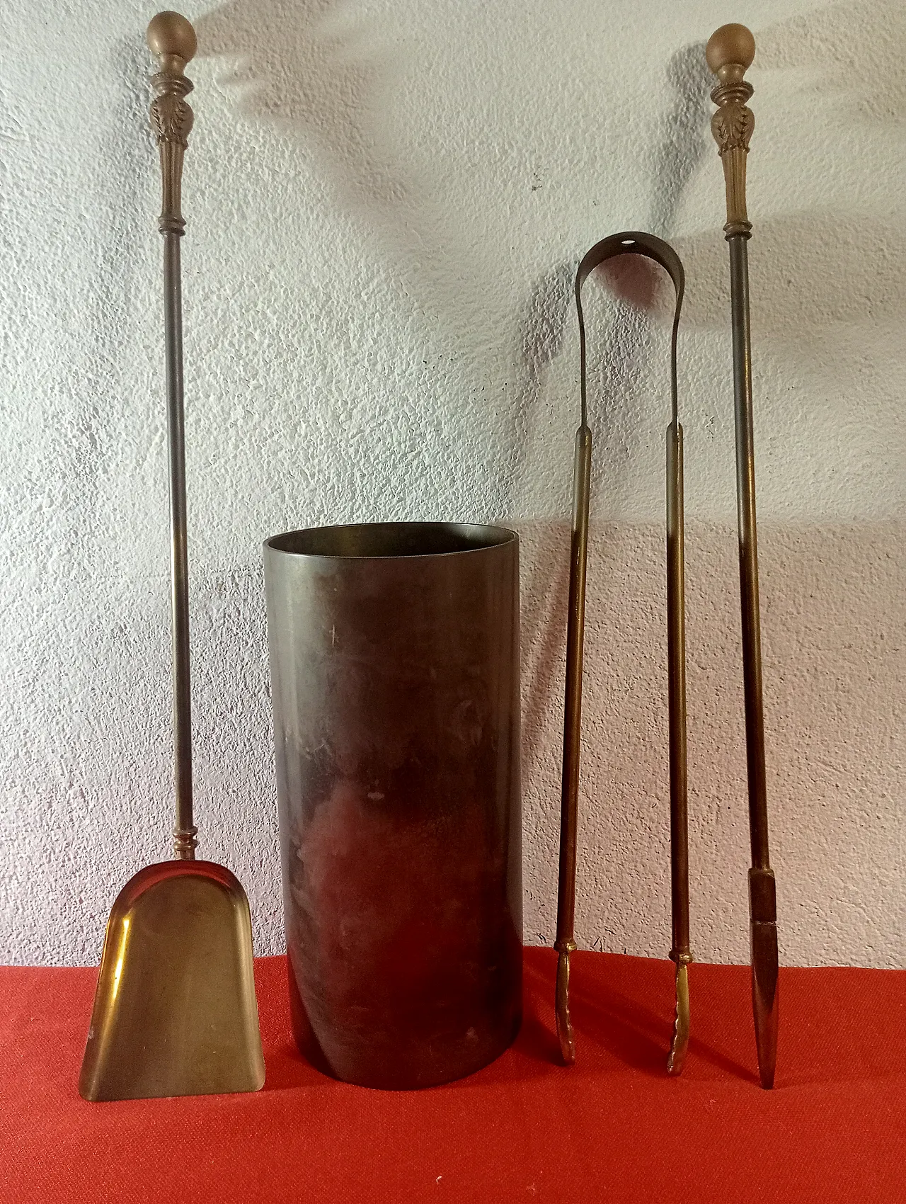 George III style brass fireplace set, 1950s 1