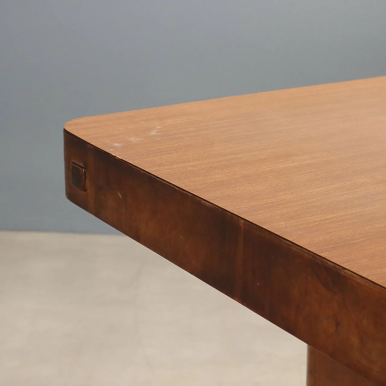 Table in briarwood veneer, 1940s 3
