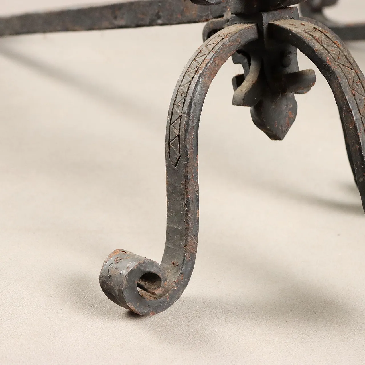 Pair of andirons in wrought iron, 20th century 8