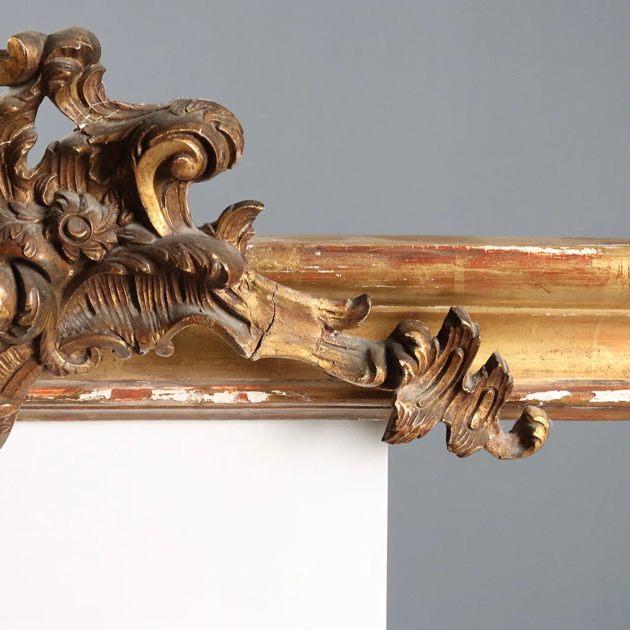 Valance in golden wood with rocaille carving, 19th century 5
