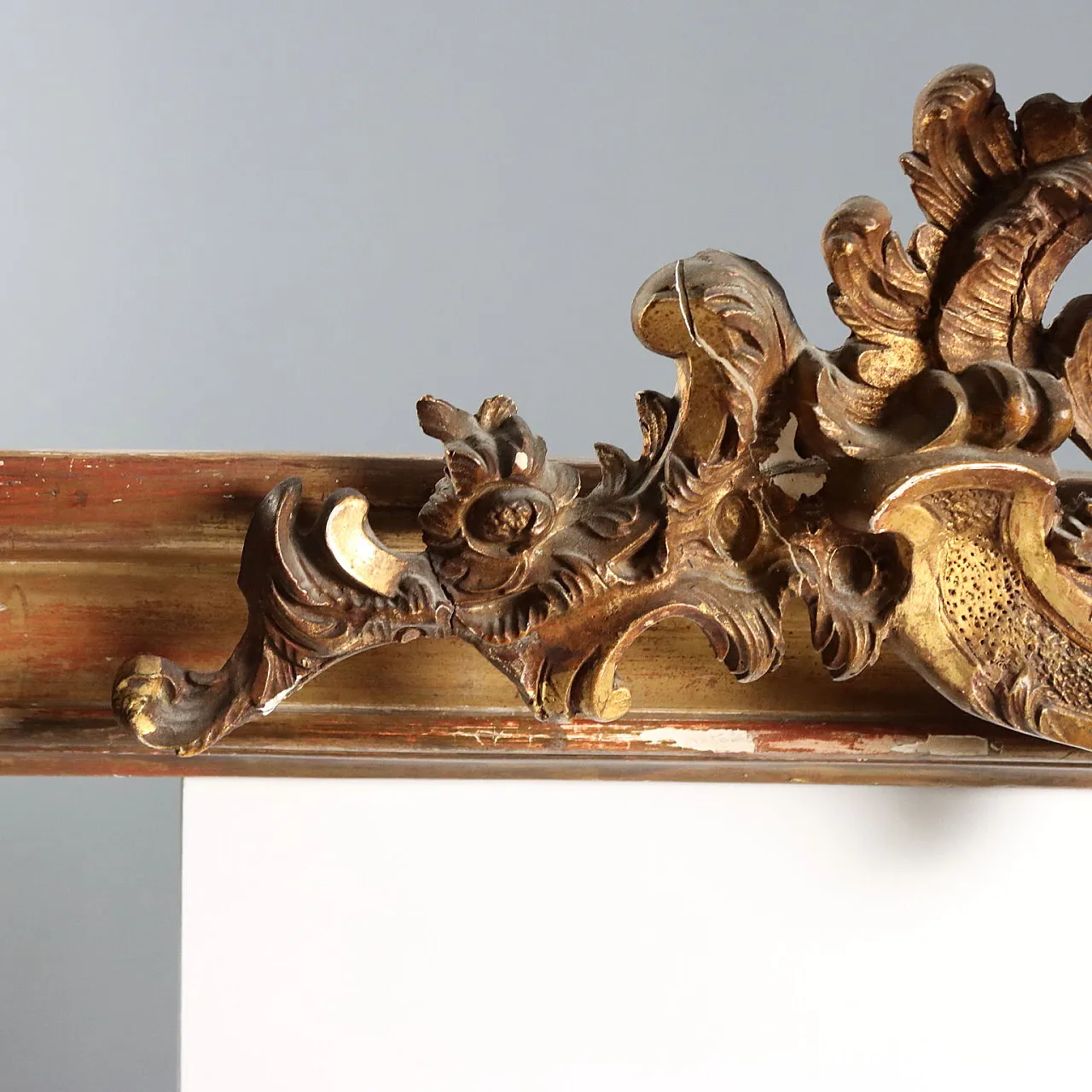 Valance in golden wood with rocaille carving, 19th century 6