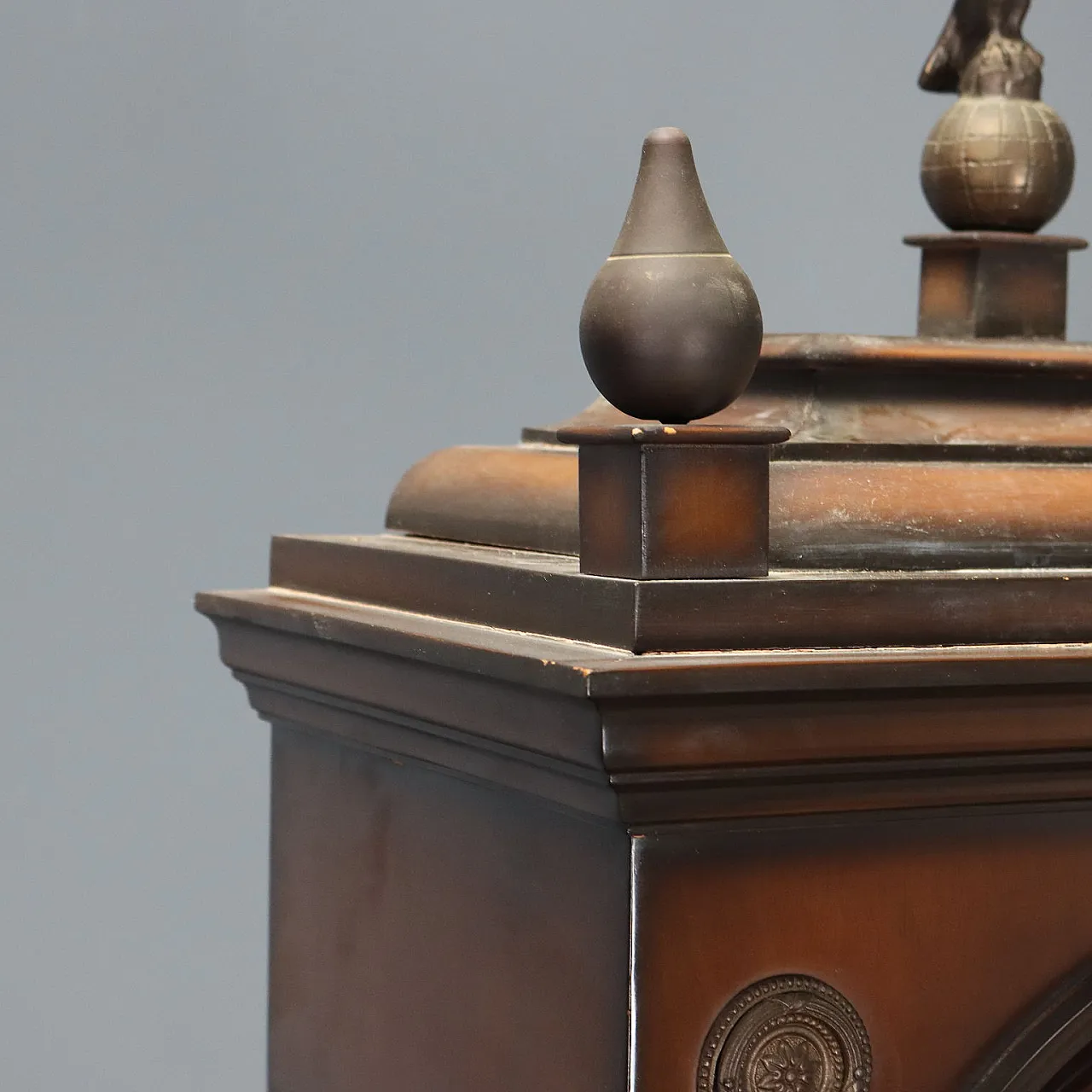 Walt pendulum clock in painted wood, 20th century 5