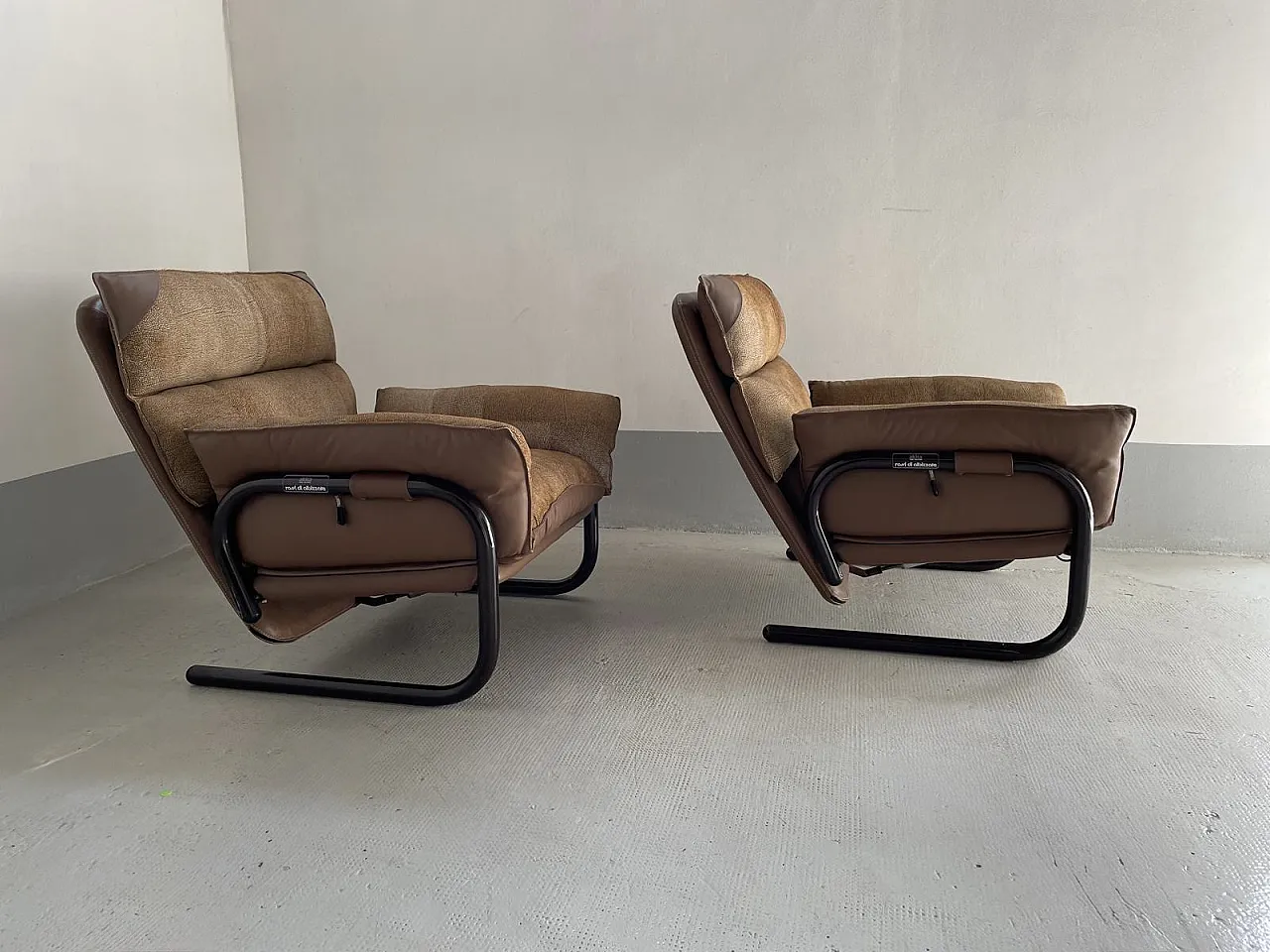 Akita Armchair Set by Carlo Bartoli for Rossi d'Albizzate, 1980s 1