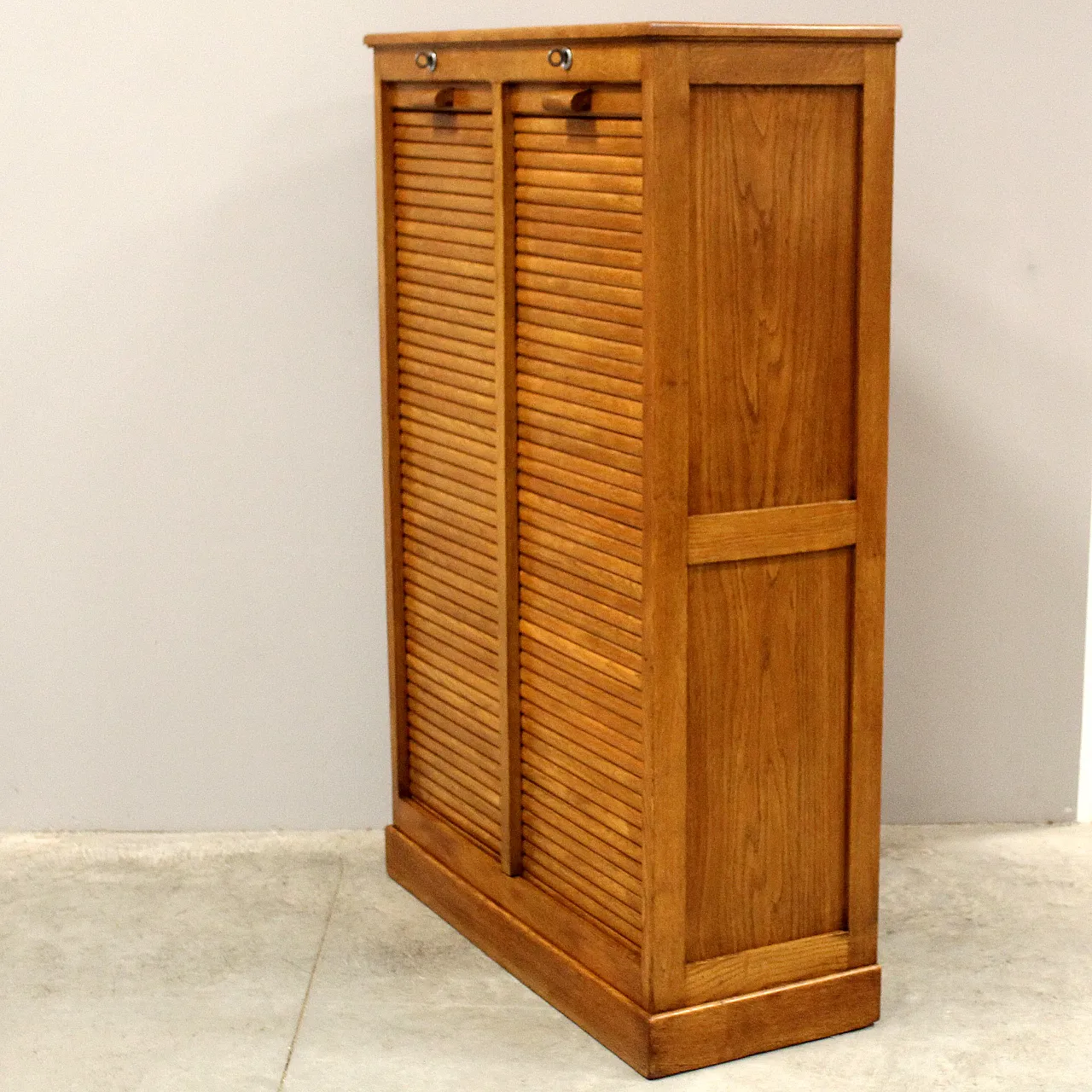Filing cabinet with oak archive filing shutter, early 1900s 4