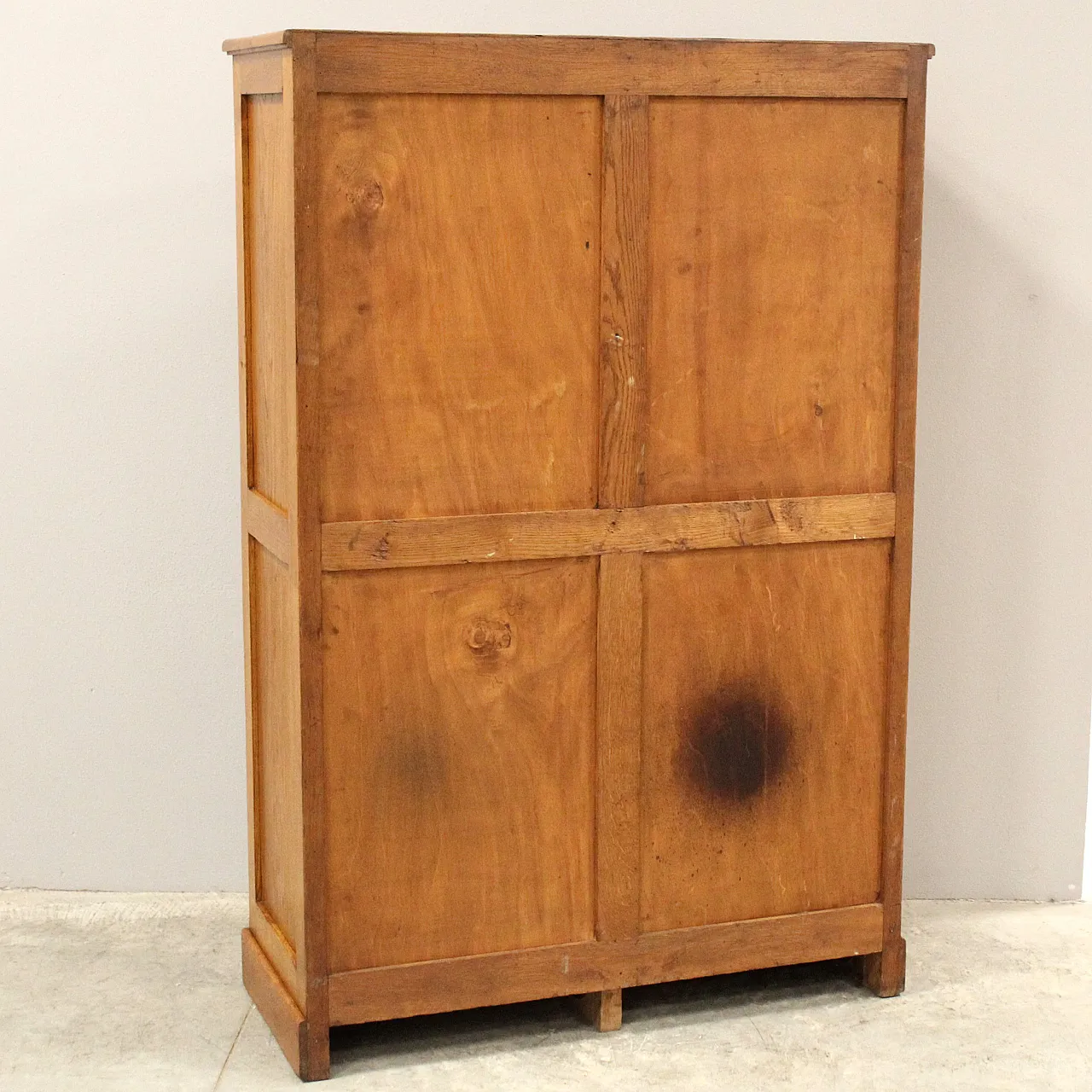 Filing cabinet with oak archive filing shutter, early 1900s 14