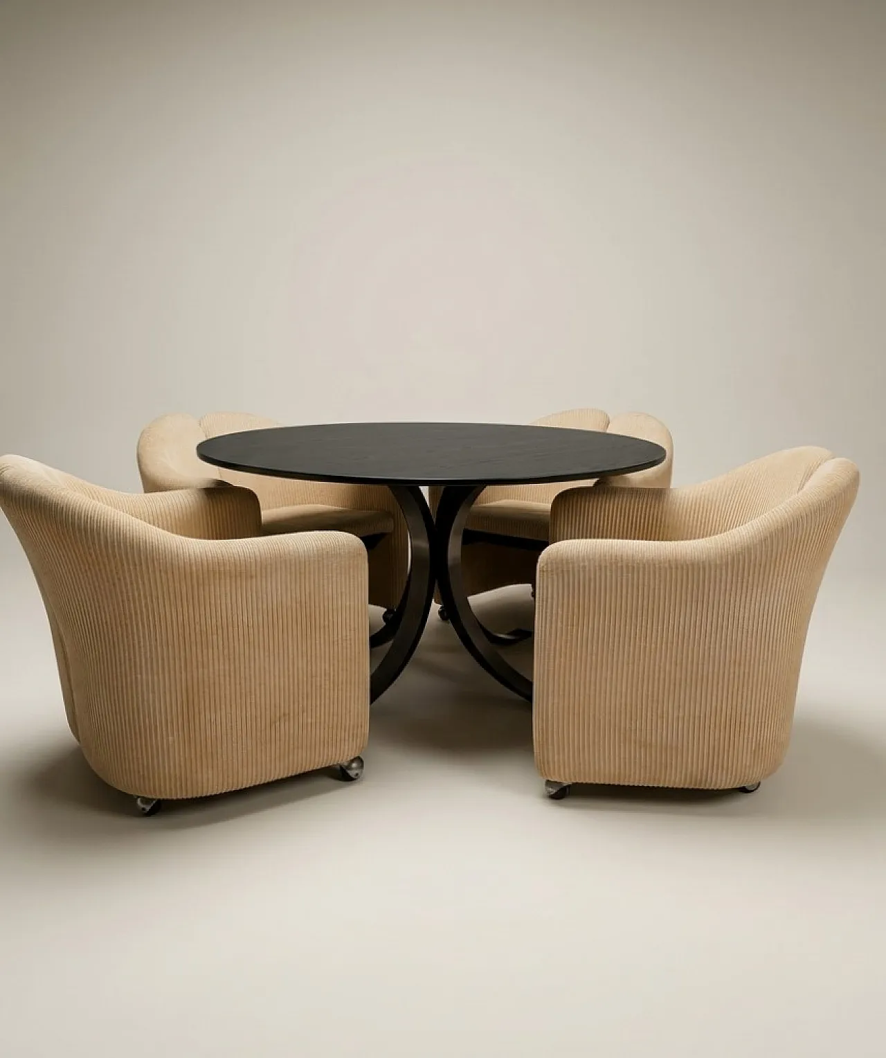 T69 table by Osvaldo Borsani and 4 wheeled chairs by Eugenio Gerli for 1
