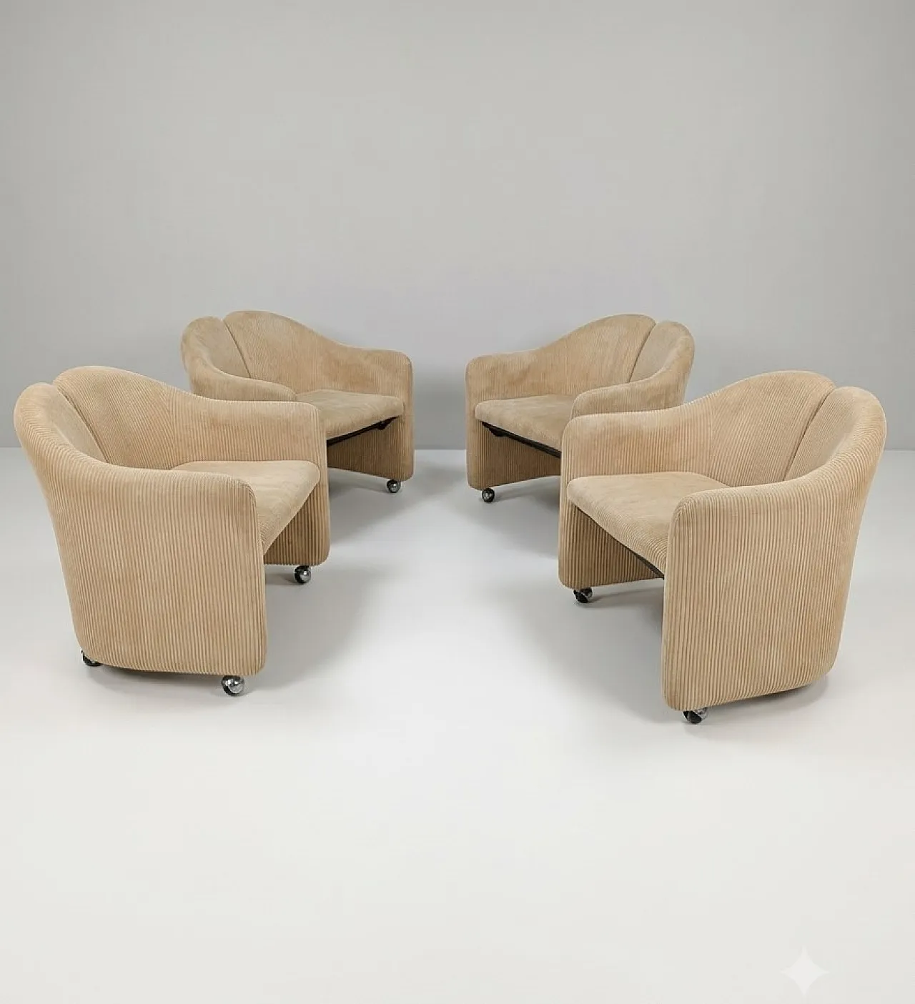 T69 table by Osvaldo Borsani and 4 wheeled chairs by Eugenio Gerli for 6