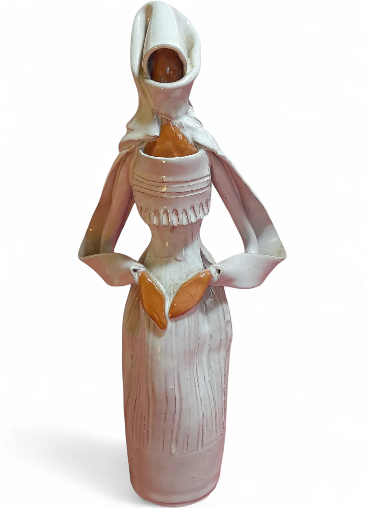 Scultura di donna sarda in costume di Emilia Palomba, anni '70 21