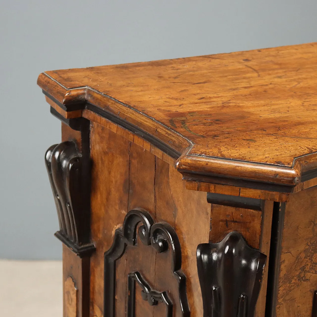 Lombard Baroque sideboard, 18th century 5