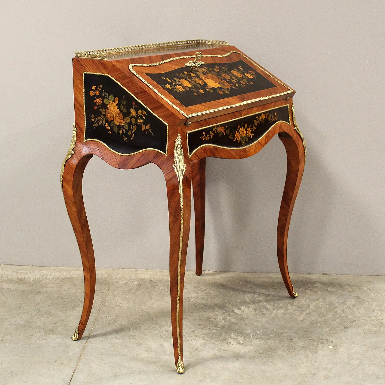 Napoleon III inlaid desk flap from the 19th century 4