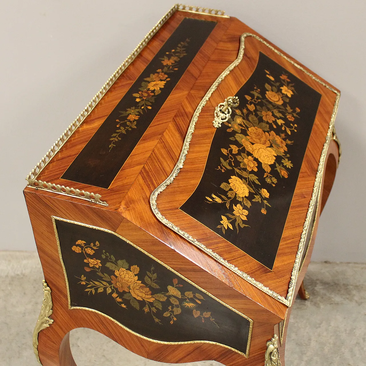 Napoleon III inlaid desk flap from the 19th century 8