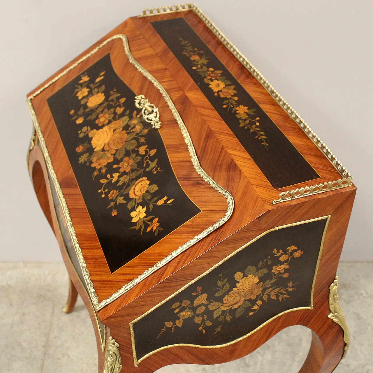 Napoleon III inlaid desk flap from the 19th century 9