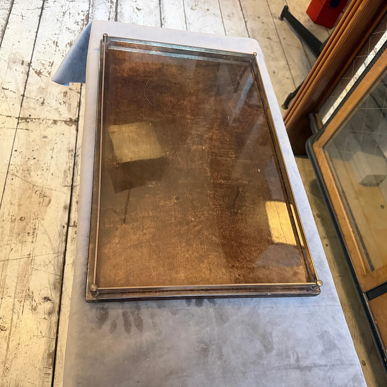 Mid-Century Modern painted goatskin and brass tray by Aldo Tura, 1950s 7
