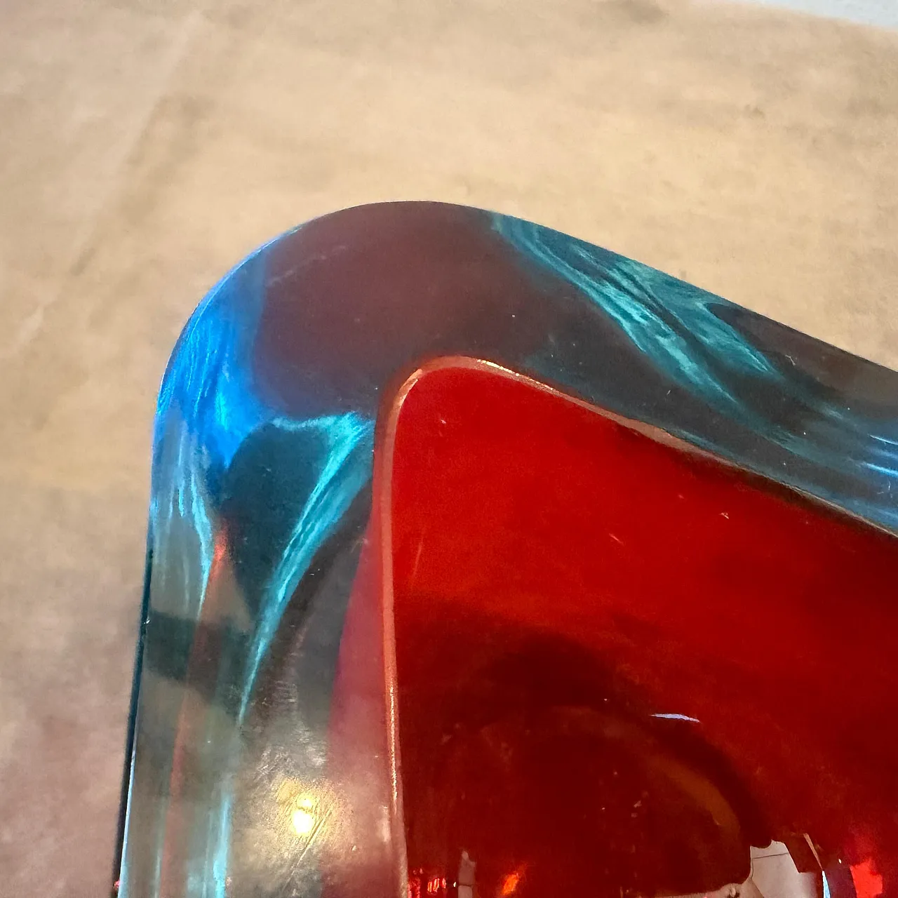 Seguso Space Age Sommerso red and blue Murano glass bowl, 1970s 8