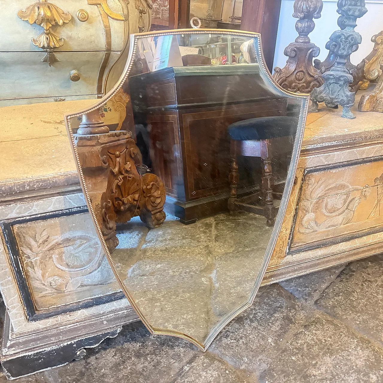 Specchio a scudo in ottone Mid-Century Modern di Gio Ponti, anni '60 2