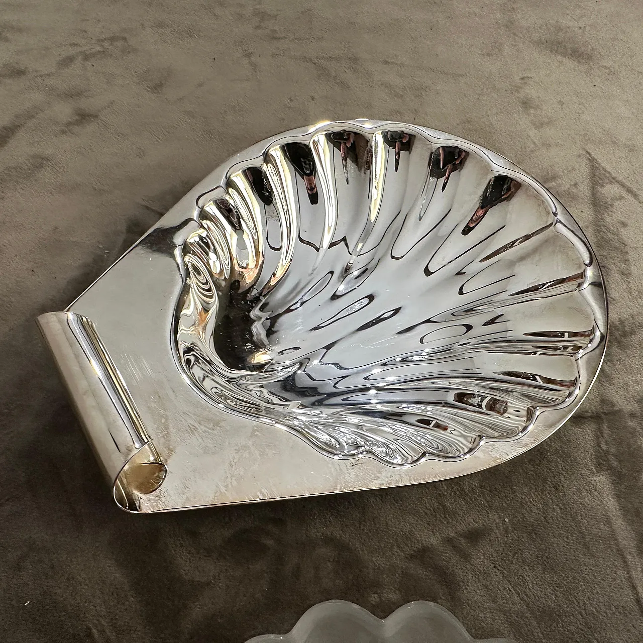 Modern silver plated and glass shell plate by Lino Sabattini, 1990s 9