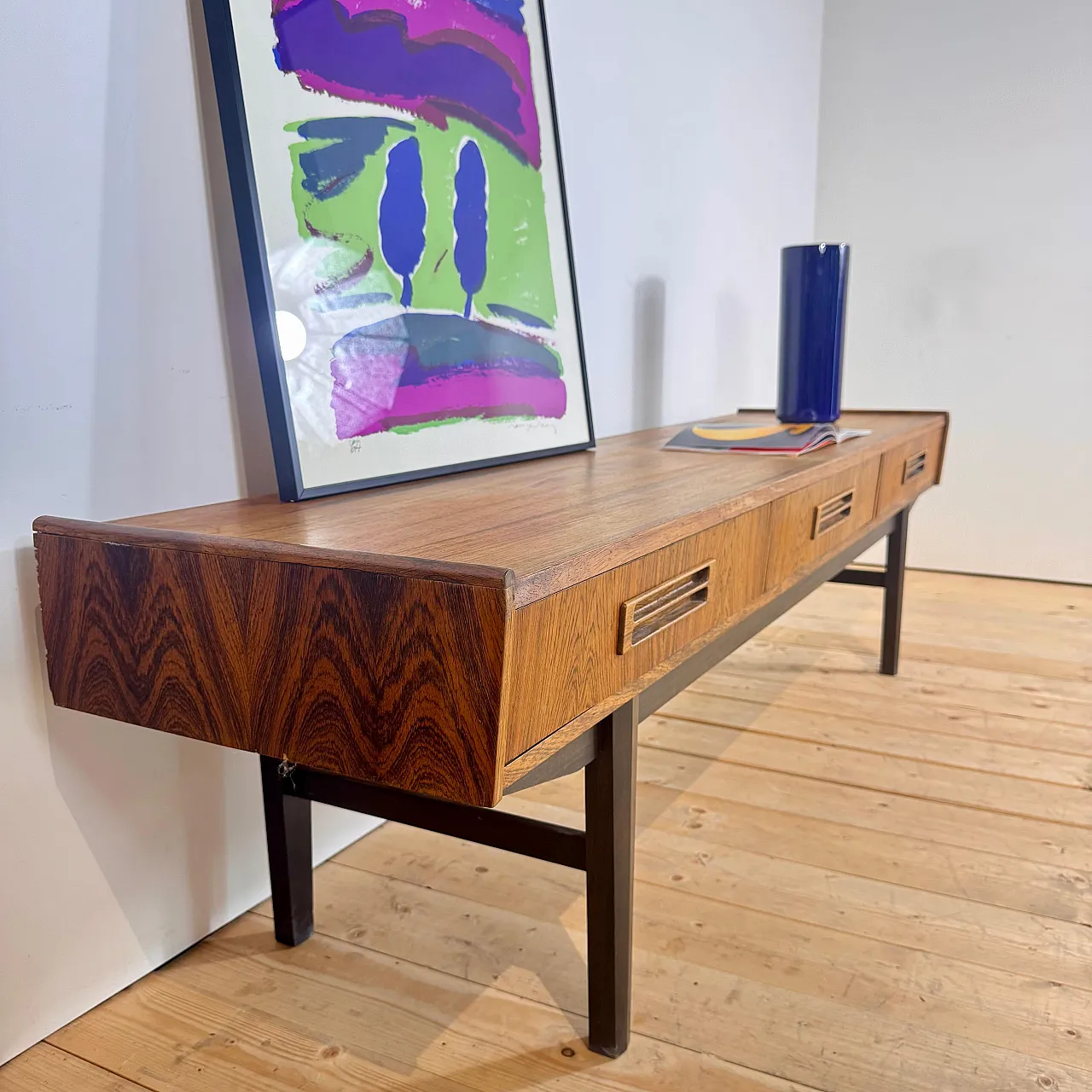 Low Danish sideboard in rosewood, 1960s 5