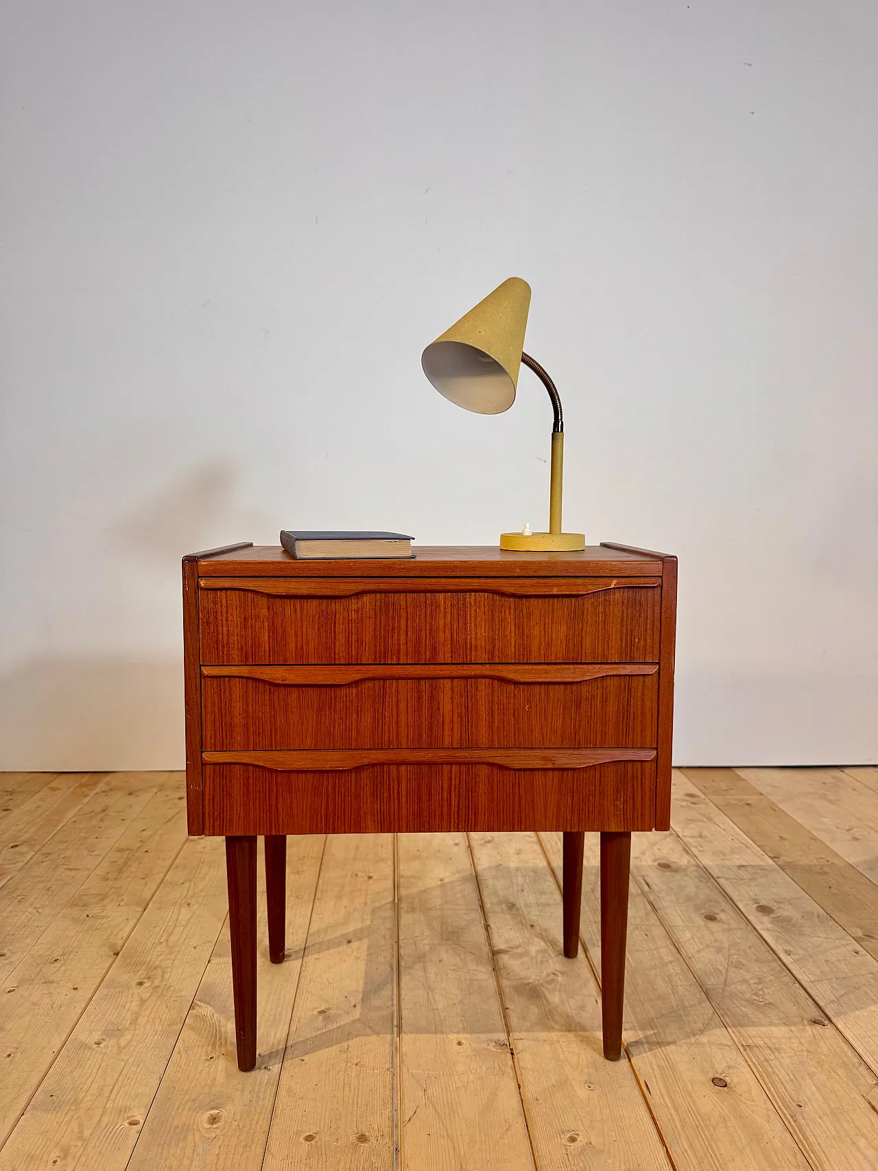 Scandinavian Modern Danish three-drawer teak bedside table, 1960s 6
