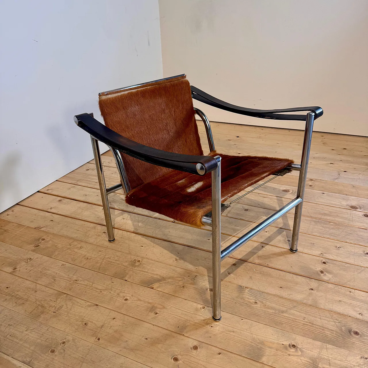 Sedia di Le Corbusier, Jeanneret e Perriand per Cassina, anni ’20 4