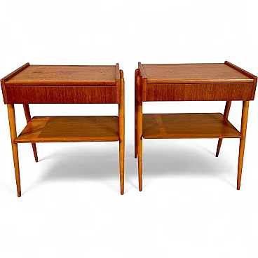 Pair of Danish Scandinavian Modern oak bedside tables, 1960s