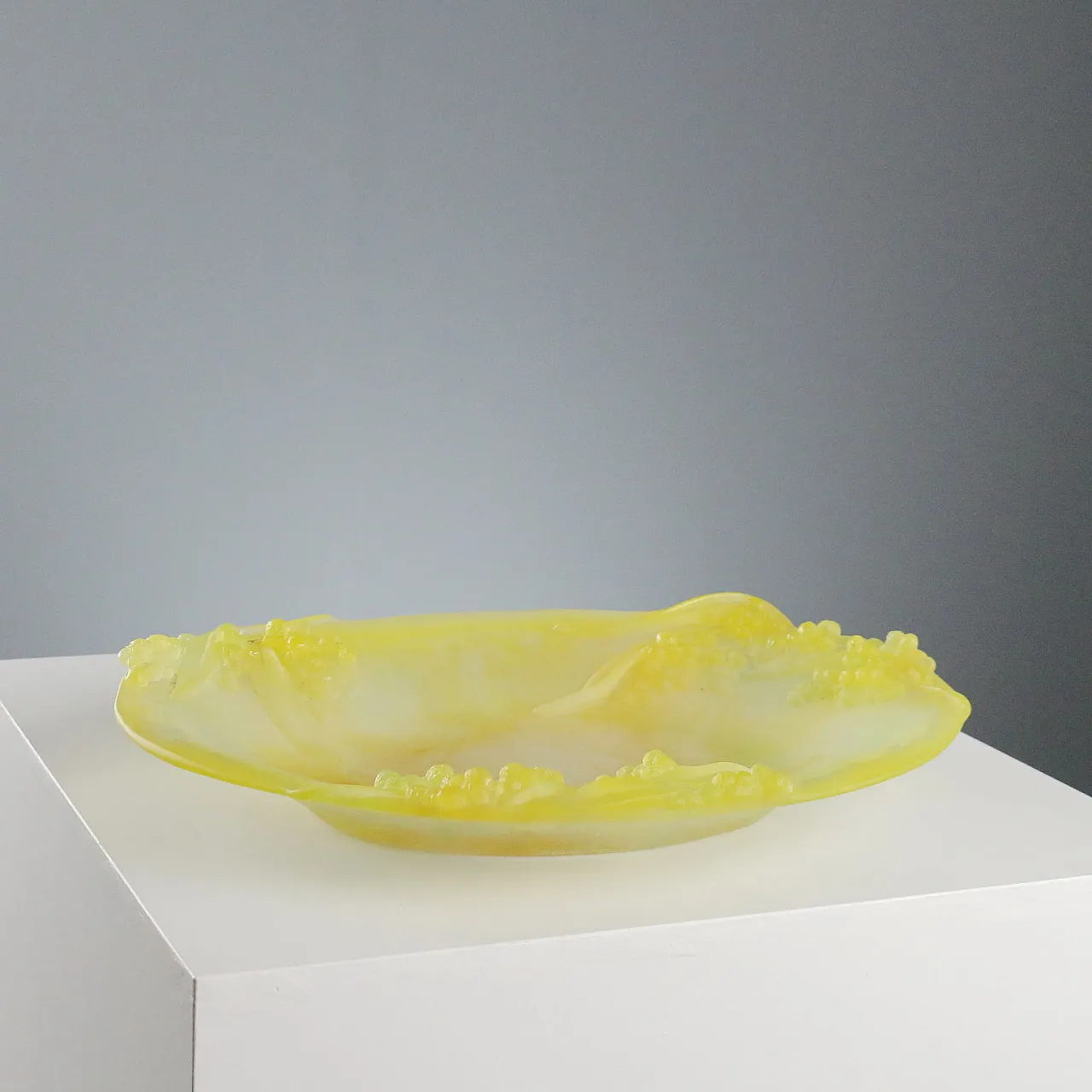Mimosa centerpiece plate Daum Manufacturing, 20th century 1