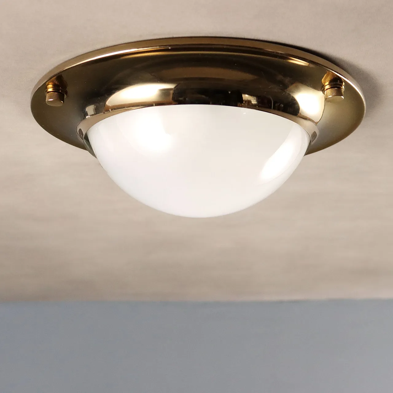 Lampada da parete in metallo ottonato, anni '70 3