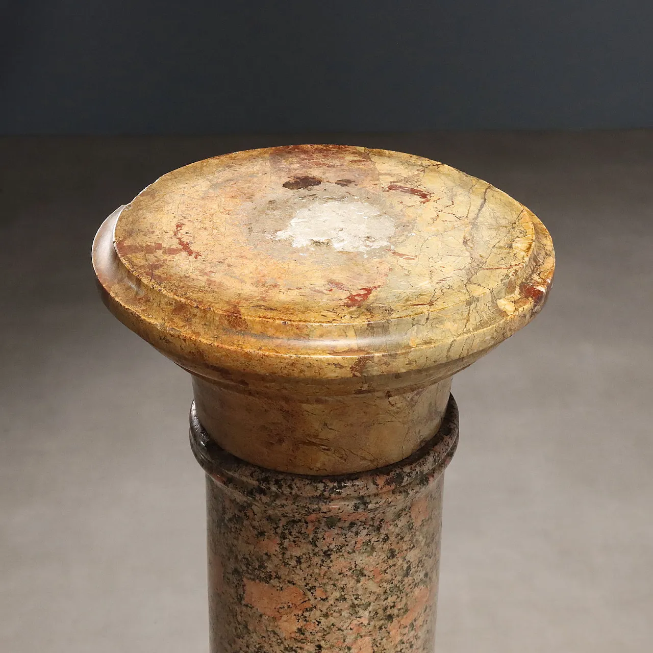 Pair of columns in Breccia marble and granite, 19th century 5