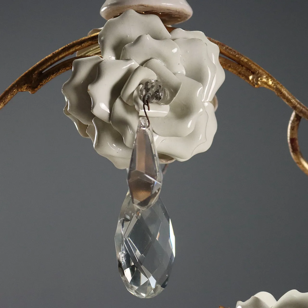 Chandelier in iron and golden sheet metal and ceramic, 20th century 5