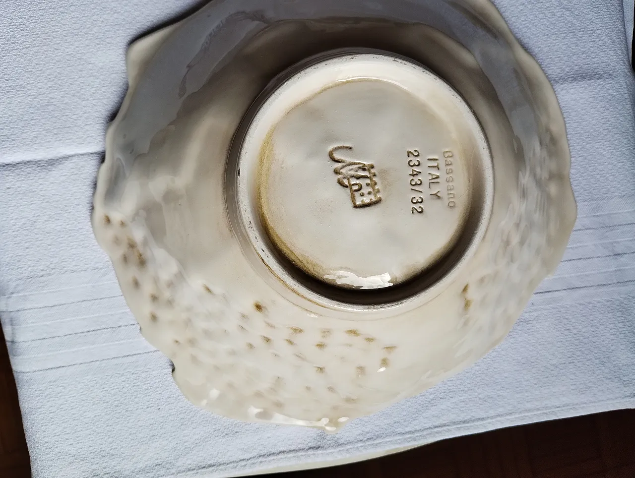 Piatti in ceramica con uva e foglia di vite, anni '70 5