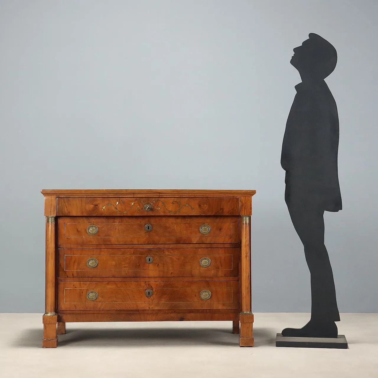 Empire chest of drawers in walnut with brass inlays, 19th centiry 2