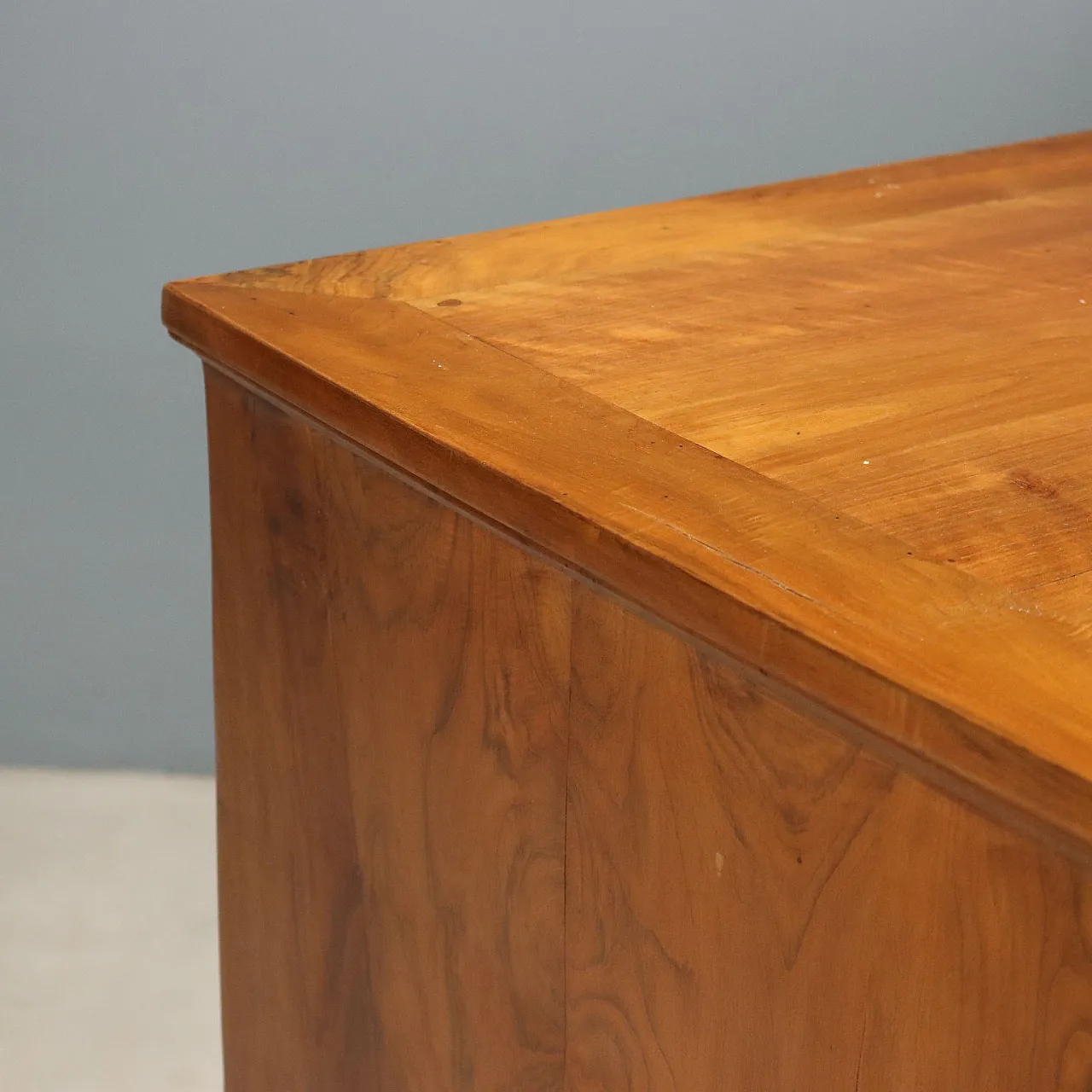Empire chest of drawers in walnut with brass inlays, 19th centiry 4