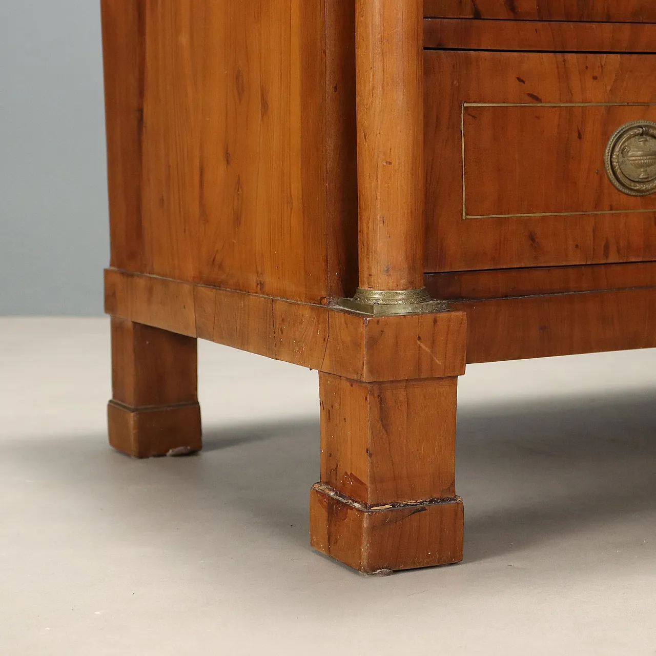 Empire chest of drawers in walnut with brass inlays, 19th centiry 8