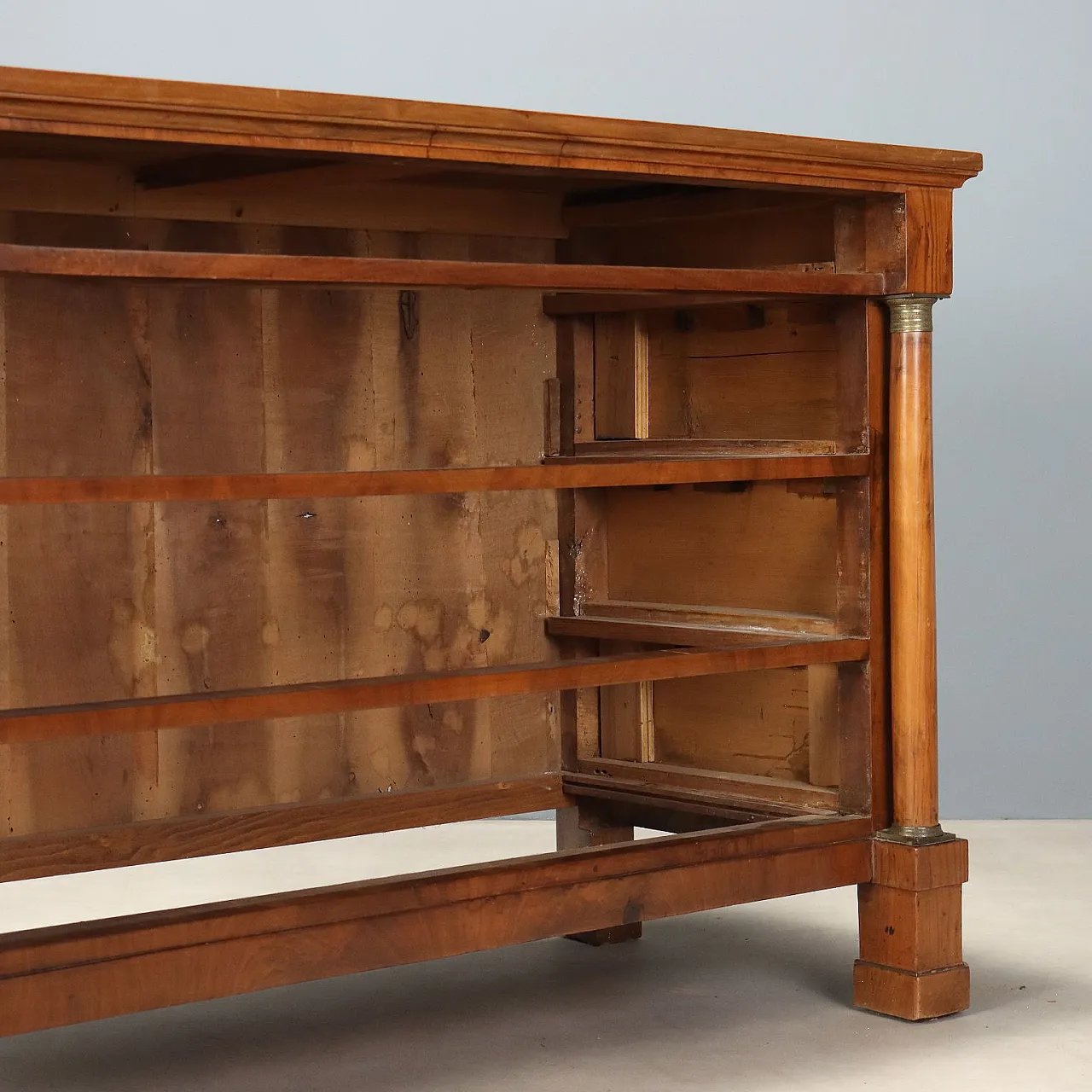 Empire chest of drawers in walnut with brass inlays, 19th centiry 10