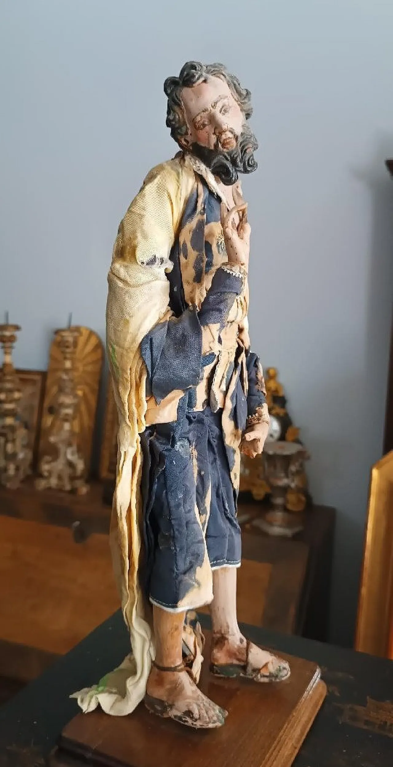 https://www.proantic.com/1796266-sculpture-napolitaine-du-xviiiexixe-siecle-creche-saint-joseph.html 3