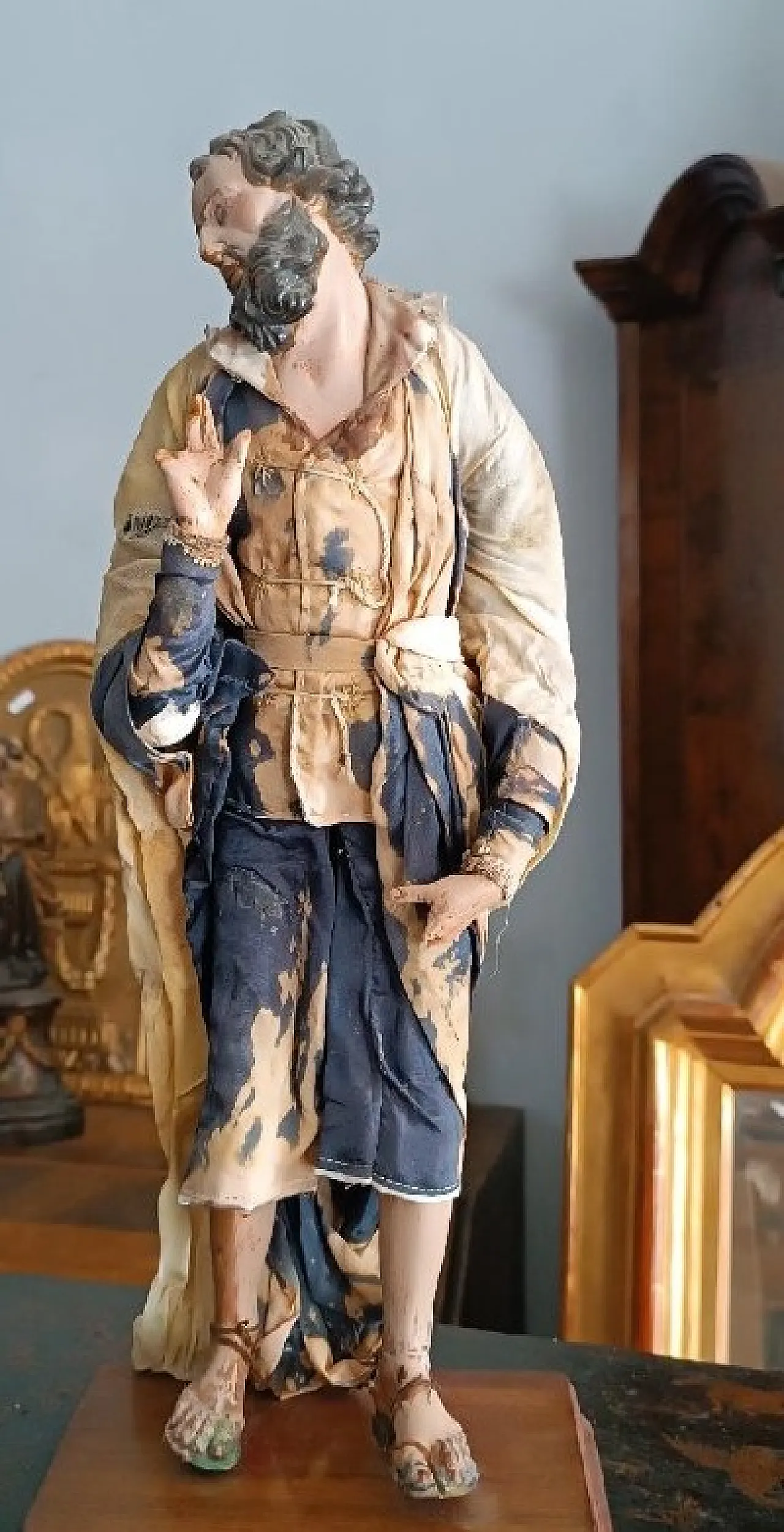 https://www.proantic.com/1796266-sculpture-napolitaine-du-xviiiexixe-siecle-creche-saint-joseph.html 4