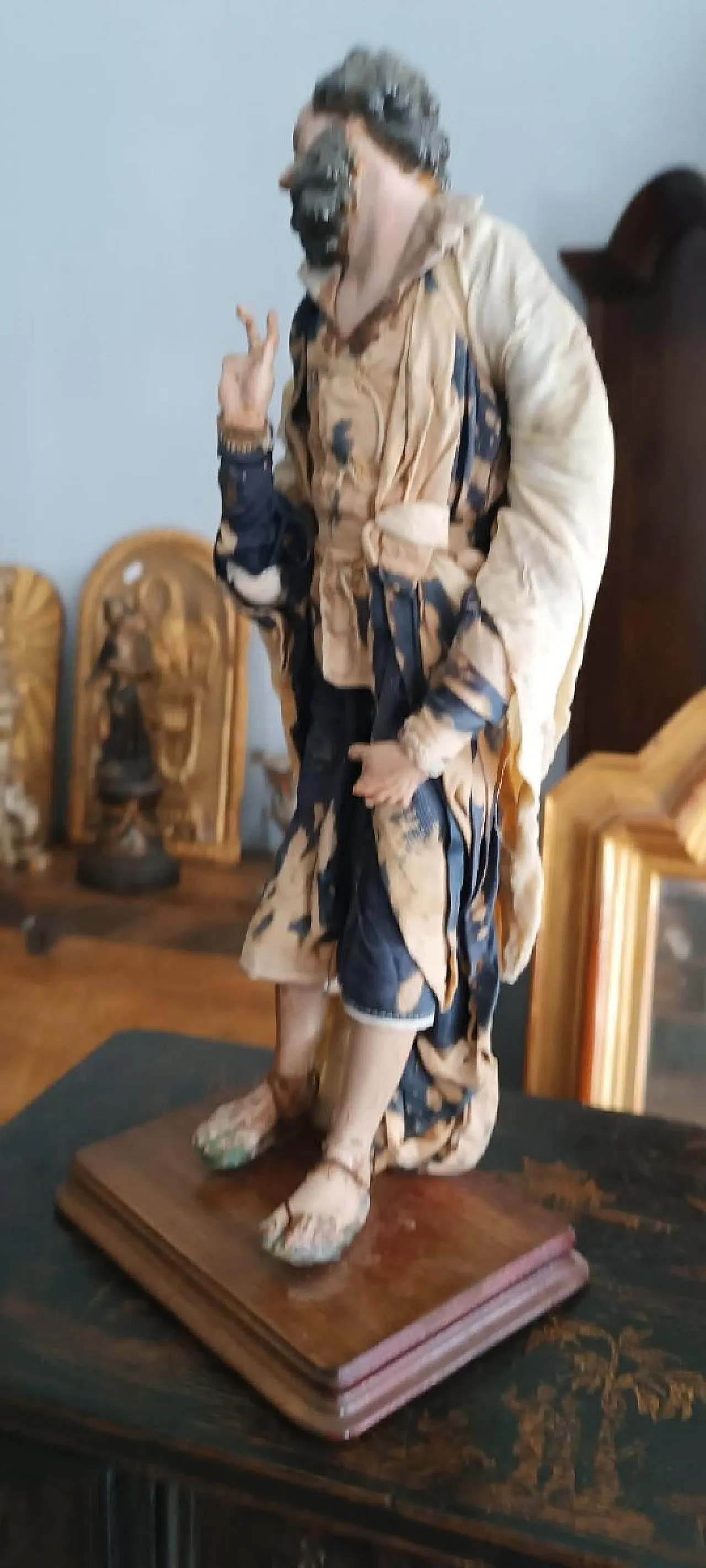 https://www.proantic.com/1796266-sculpture-napolitaine-du-xviiiexixe-siecle-creche-saint-joseph.html 5