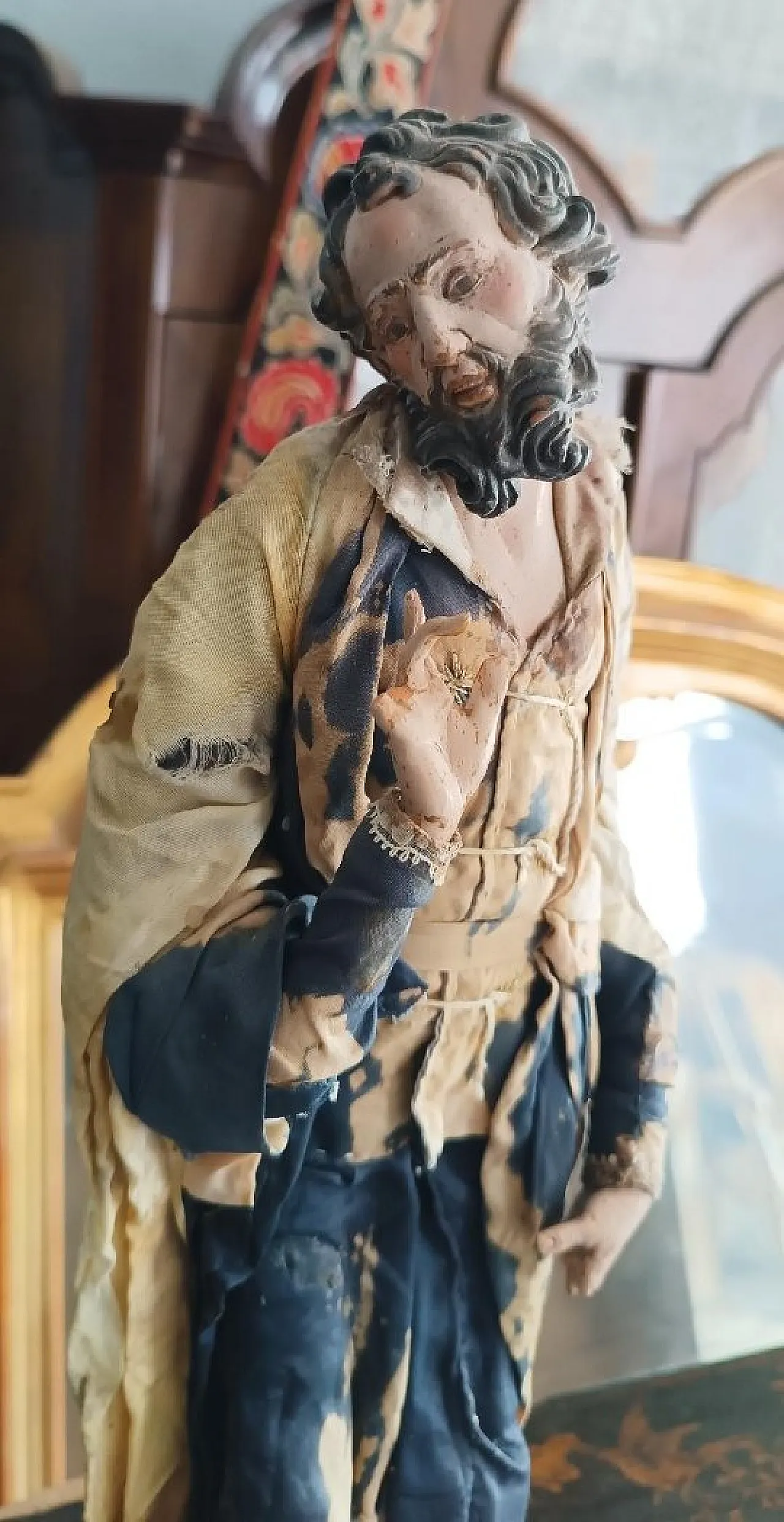 https://www.proantic.com/1796266-sculpture-napolitaine-du-xviiiexixe-siecle-creche-saint-joseph.html 6