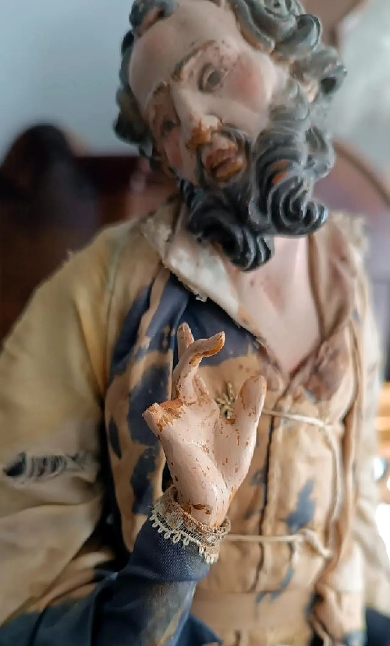 https://www.proantic.com/1796266-sculpture-napolitaine-du-xviiiexixe-siecle-creche-saint-joseph.html 8