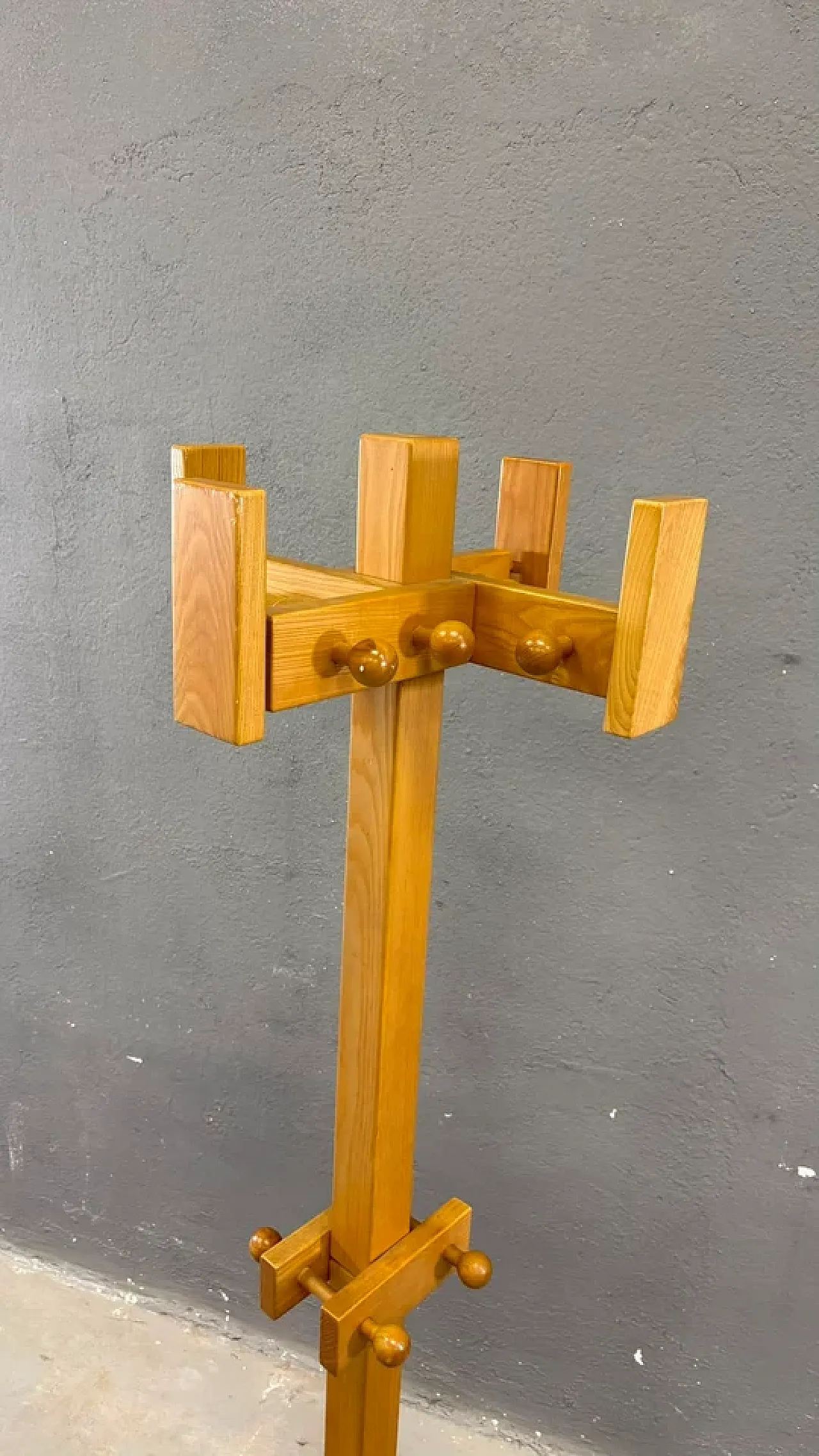 Appendiabiti indipendente in pino, legno massello, anni '70 3