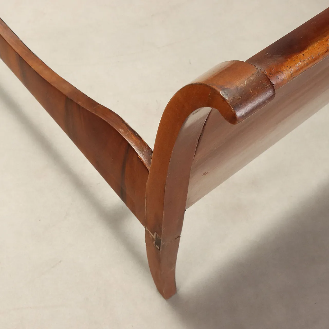 Single sleigh bed in walnut, late 19th century 5