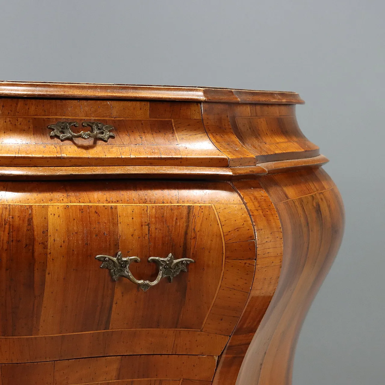 Chippendale style chest of drawers, 20th century 7
