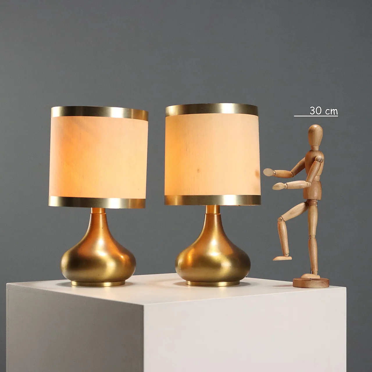 Coppia di lampade da tavolo in ottone, anni '70 3