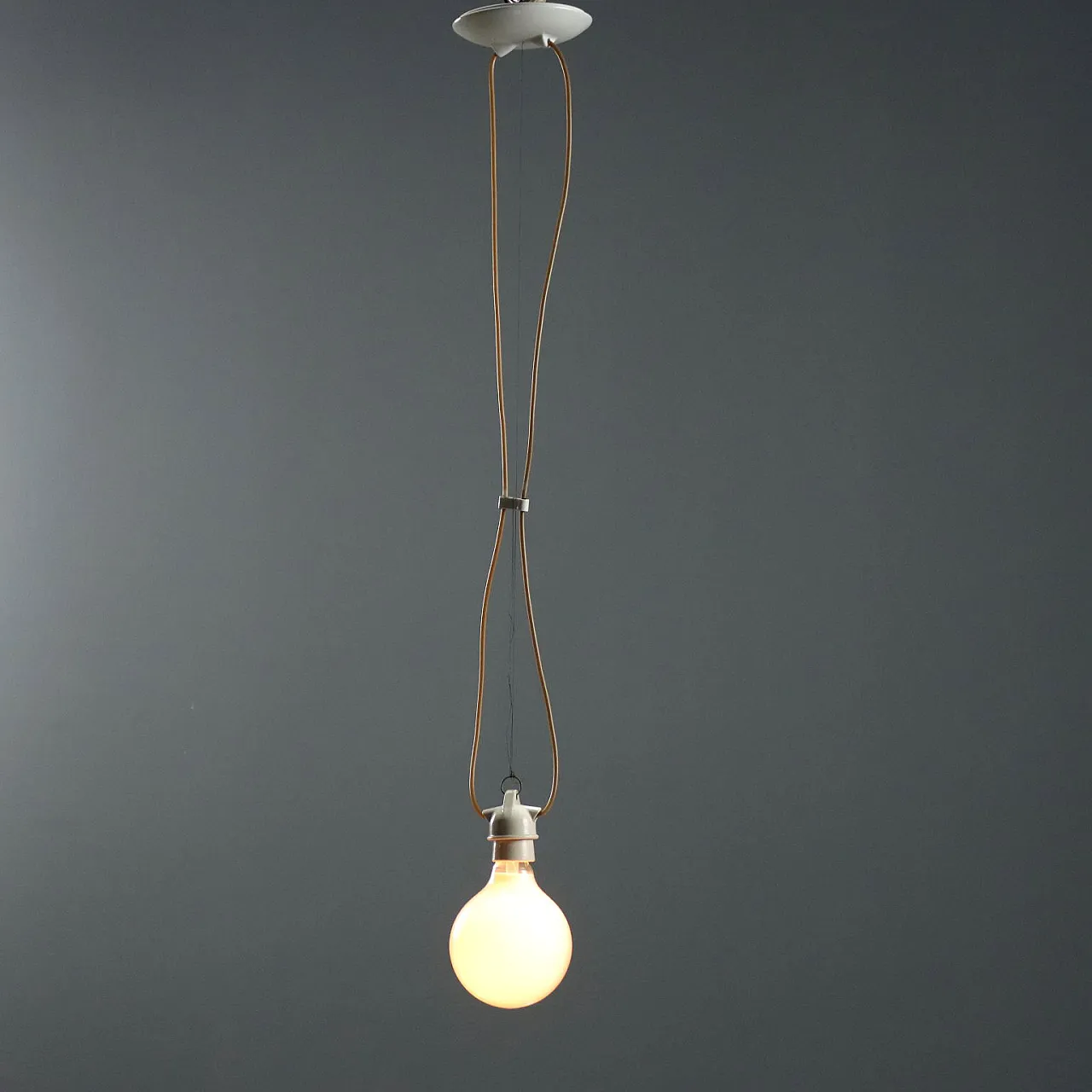 Lampada Savoie di Ingo Maurer, '900 1