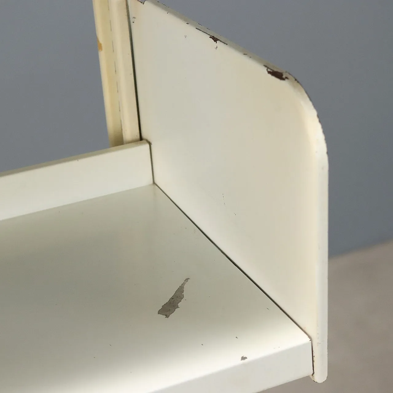 Metal shelf bookcase, 1970s 7