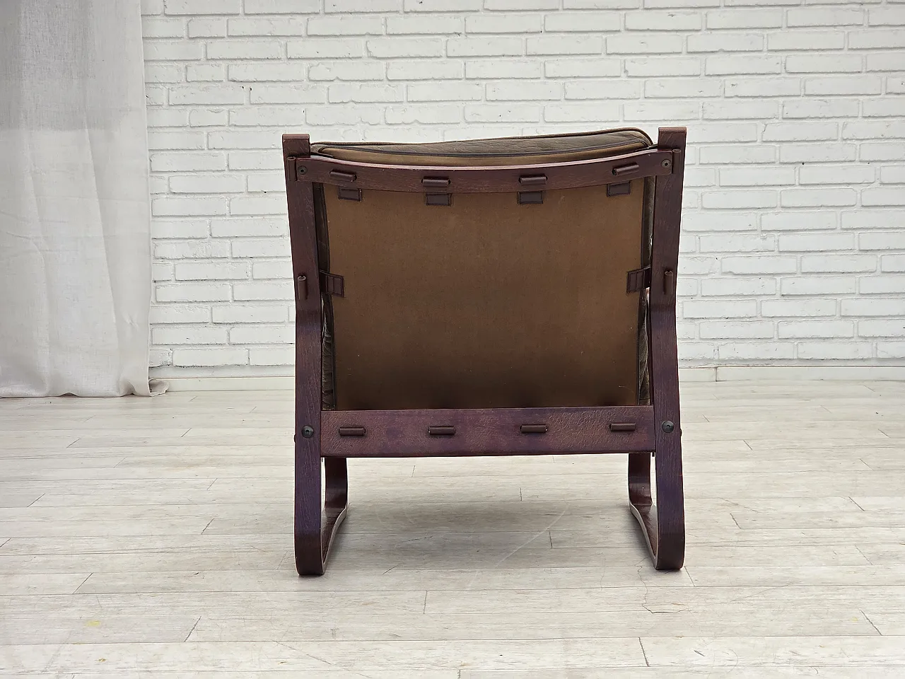 Anni '70, poltrona lounge norvegese, mobili in pelle marrone. 17