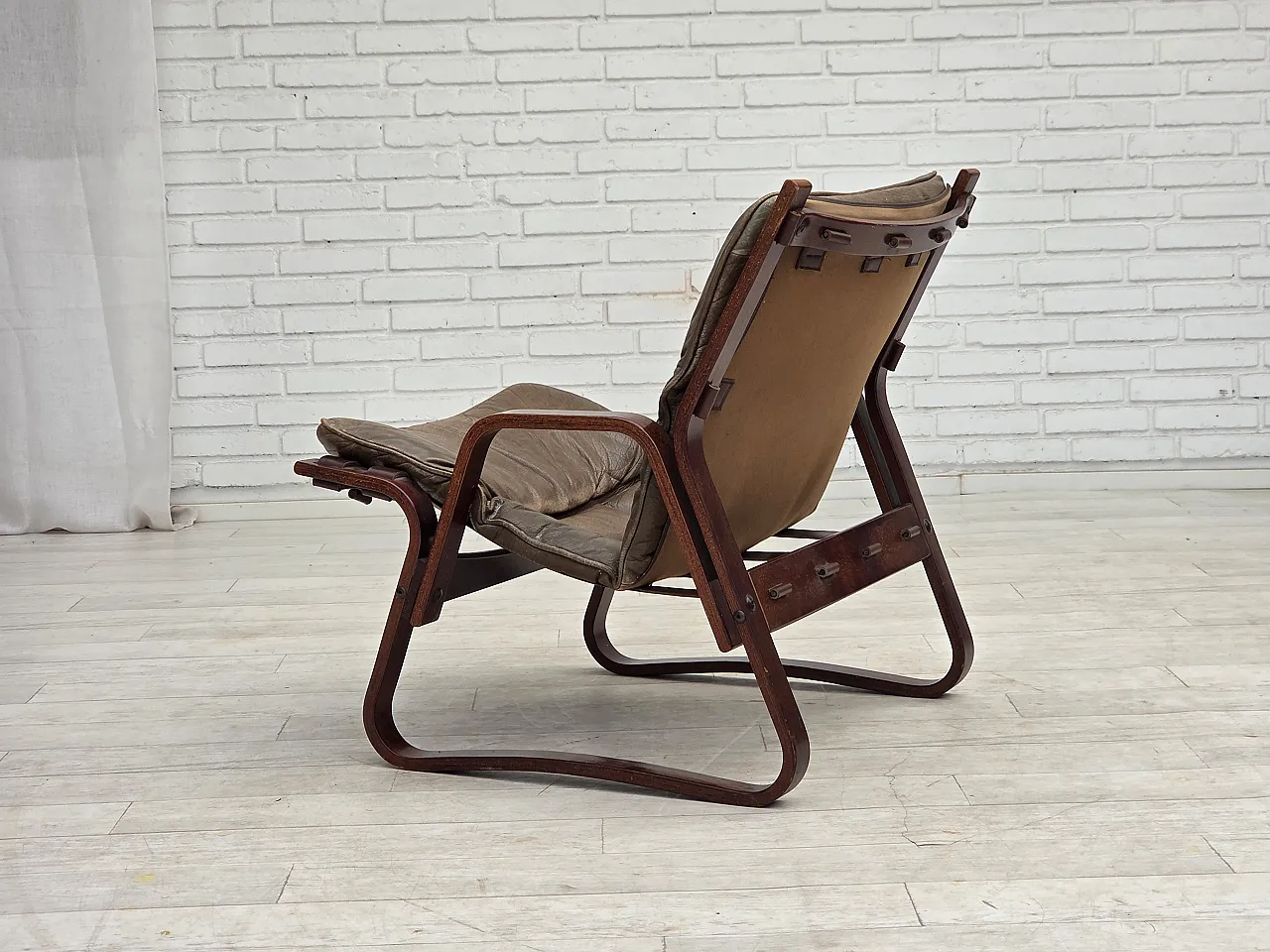 Anni '70, poltrona lounge norvegese, mobili in pelle marrone. 19