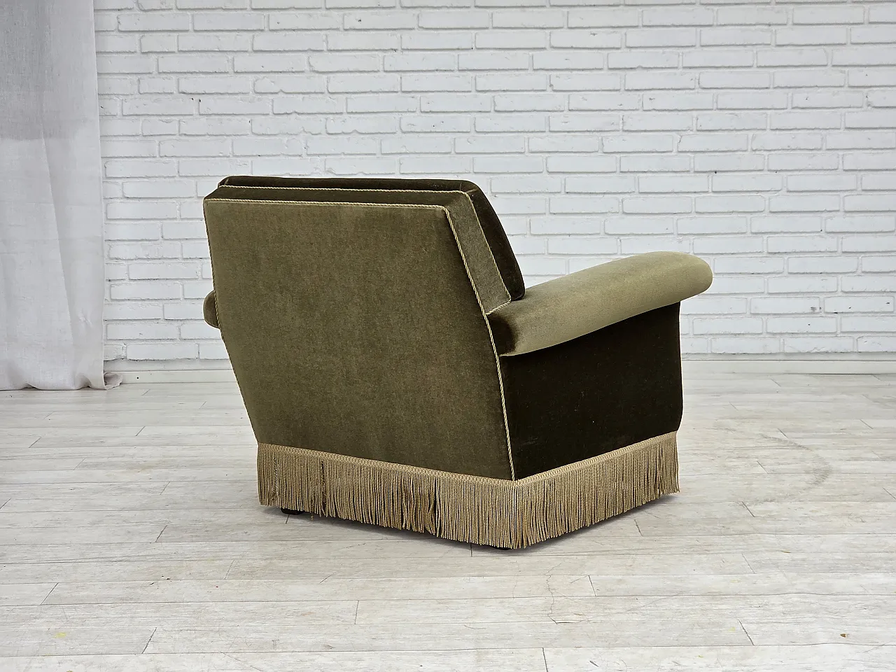 Poltrona danese anni '70, arredamento originale in velluto verde. 11