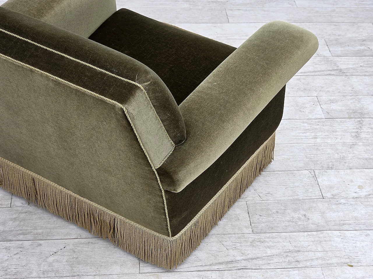Poltrona danese anni '70, arredamento originale in velluto verde. 12