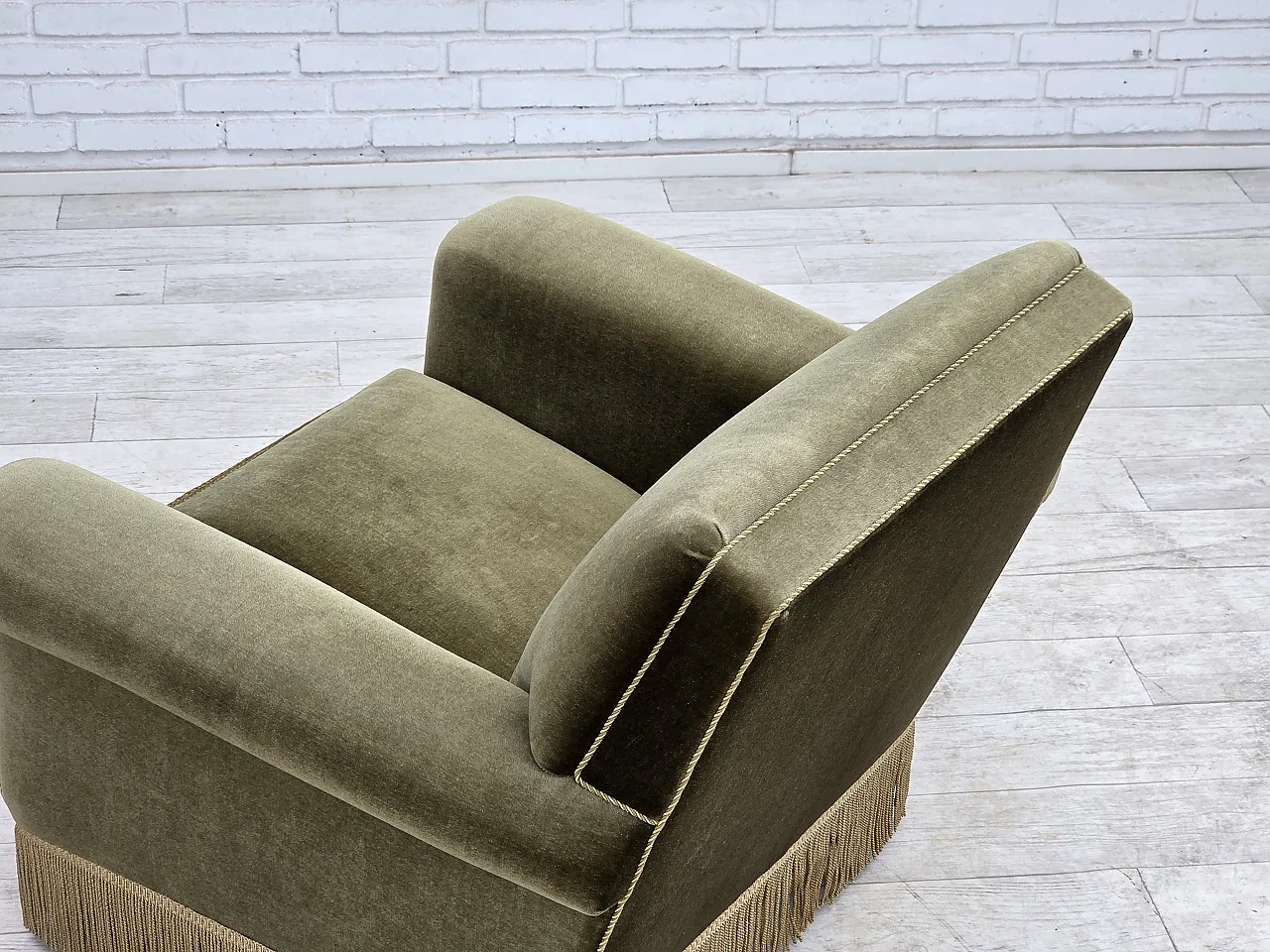 Poltrona danese anni '70, arredamento originale in velluto verde. 15