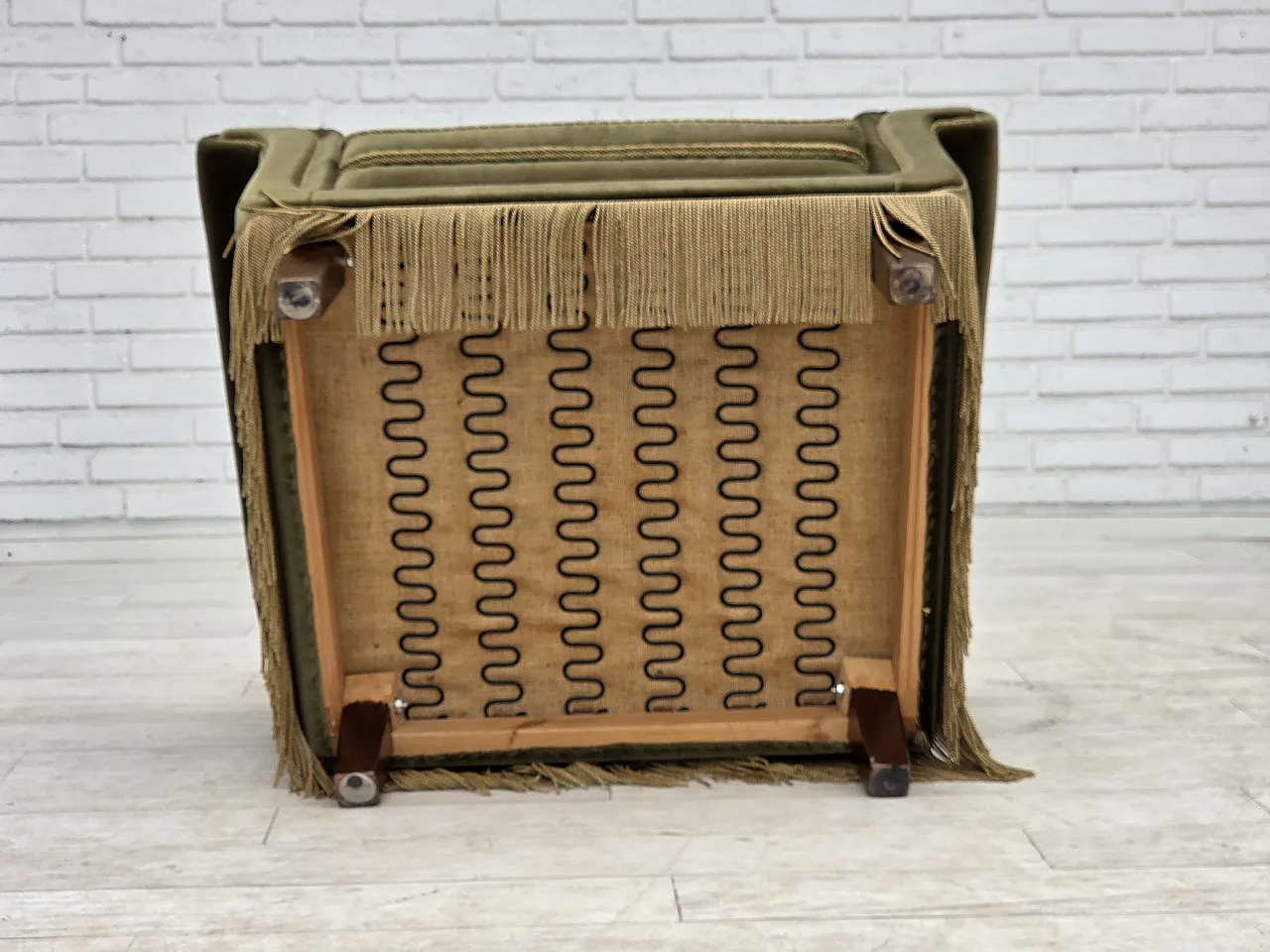 Poltrona danese anni '70, arredamento originale in velluto verde. 17
